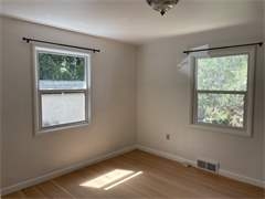 Room for Rent in Hood River heights!