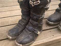 Fox kids boots REDUCED