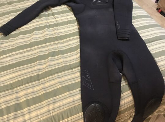 Full Wetsuits for Surfing – Medium/MT