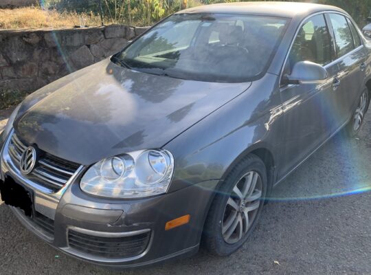 Volkswagen Jetta LOW MILES