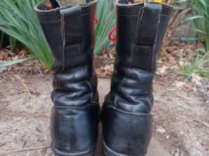 Men’s 10.5/10 western/horse/motorcycle boots.