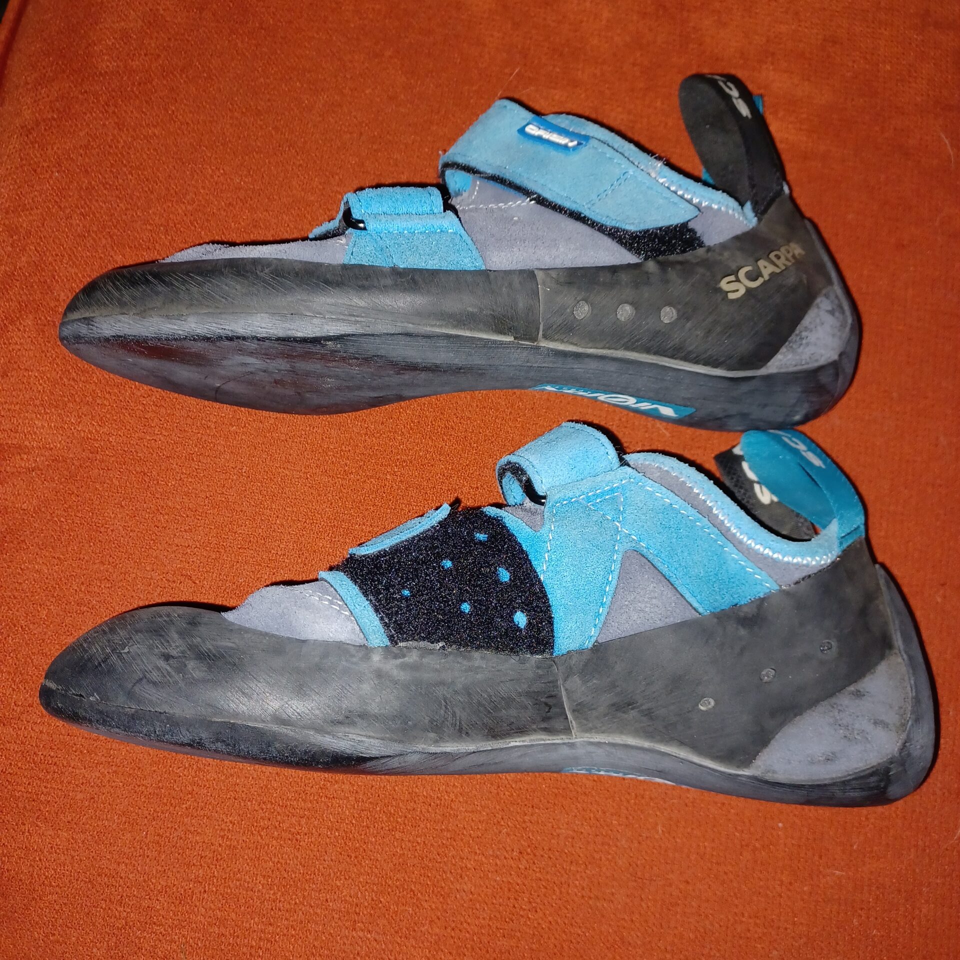 Scarpa climbing shoes, new, unisex 39.5, W8,M7 – Blue Mountain Networks ...