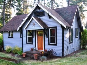 Charming Furnished 2 BR House in Hood River