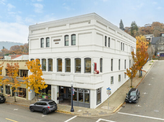 Office Space Available in Hood River