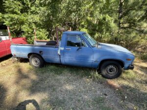 CLASSIC 1980 TOYOTA LONG BED PICKUP TRUCK