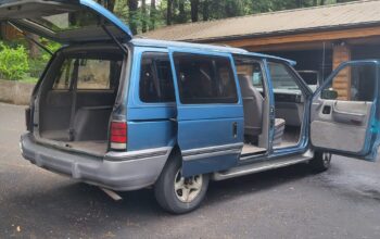 1993 Dodge Caravan for sale.