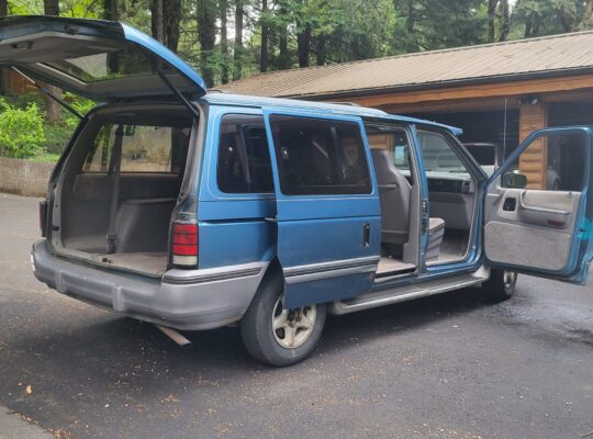 1993 Dodge Caravan for sale.