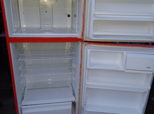 Fridgidaire apartment size fridge. Clean. Works we