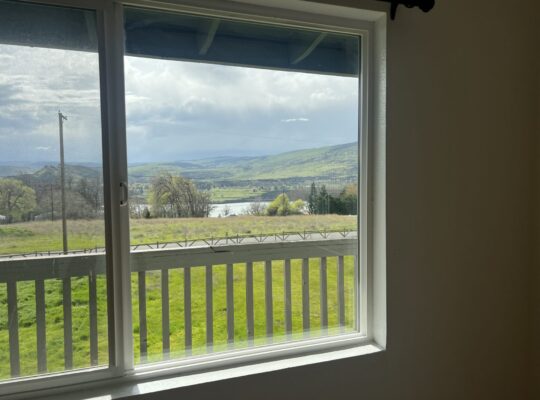 2 bed/1 bath apt for RENT (Murdock)