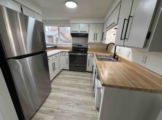 Nice 3 Bed / 1 Bath Home for Rent (Cascade Locks)