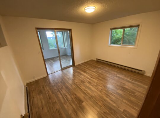 Duplex for rent in great neighborhood