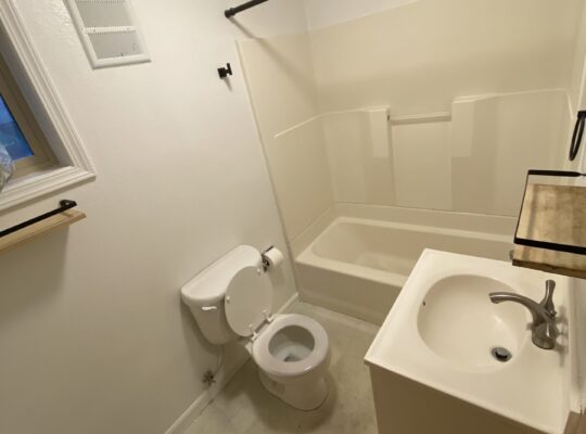 Duplex for rent in great neighborhood