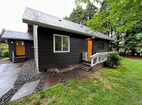 Nice 3 Bed / 1 Bath Home for Rent (Cascade Locks)
