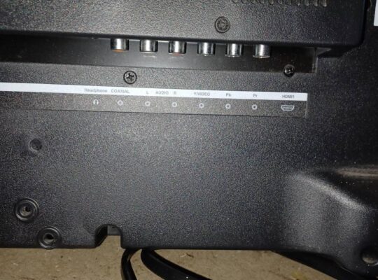 40″ LED monitor/TV w/remote. Clean, works well.