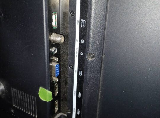 40″ LED monitor/TV w/remote. Clean, works well.