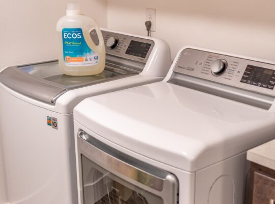 Fully Furnished 2BD/2BA w/ Hot Tub