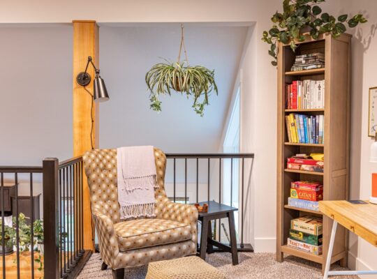 Fully Furnished 2BD/2BA w/ Hot Tub