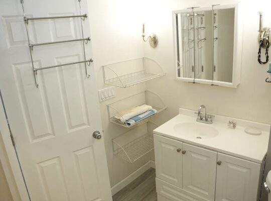 Single family home available now