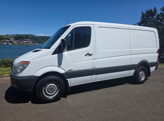 Rare 44k mile 2013 Mercedes Sprinter 2500 Cargo Va